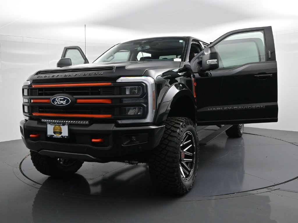 Ford F-250SD Vehicle Full-screen Gallery Image 31