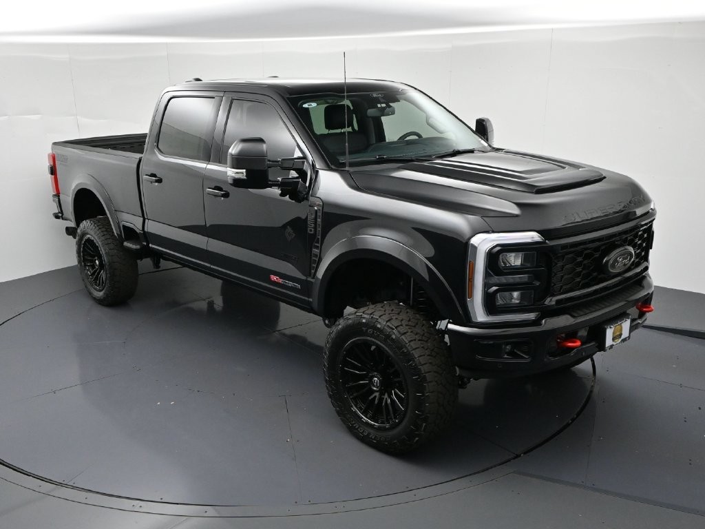 Ford F-250SD Vehicle Full-screen Gallery Image 18