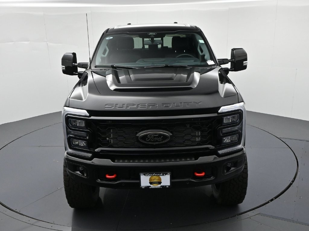 Ford F-250SD Vehicle Full-screen Gallery Image 19
