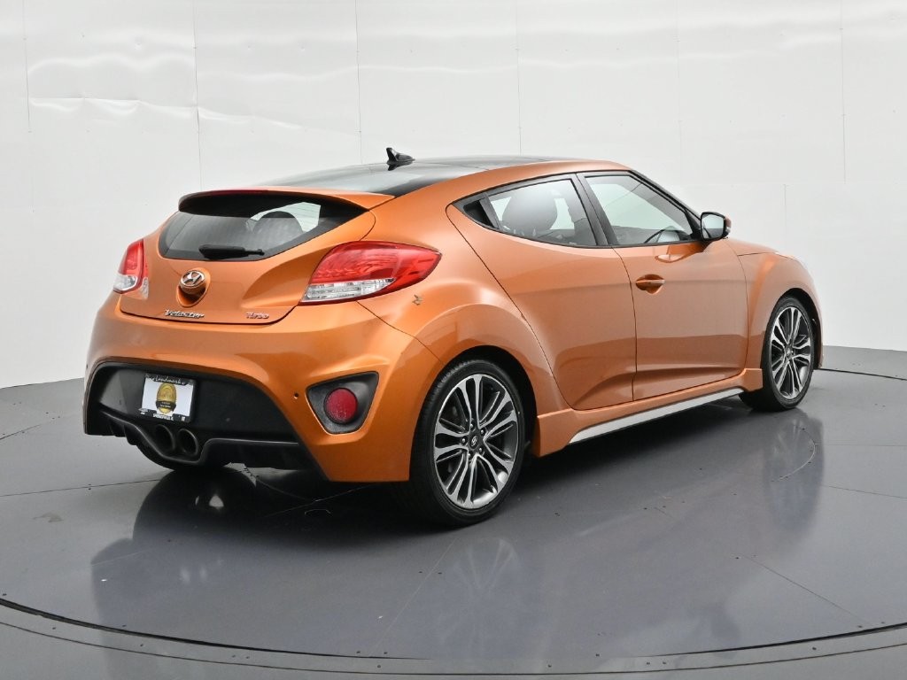 Hyundai Veloster Vehicle Full-screen Gallery Image 6