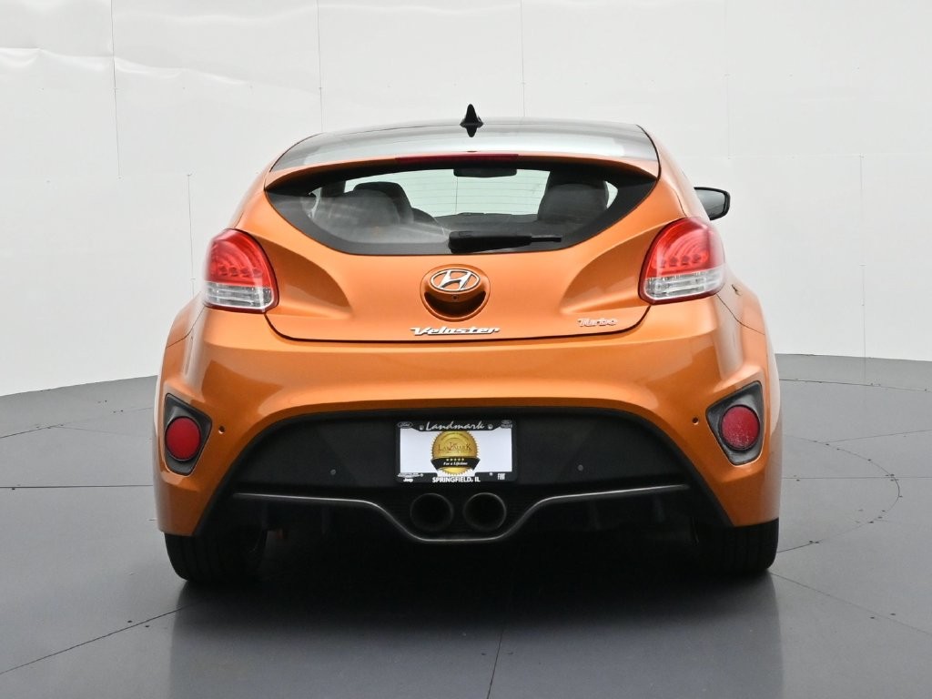 Hyundai Veloster Vehicle Full-screen Gallery Image 7