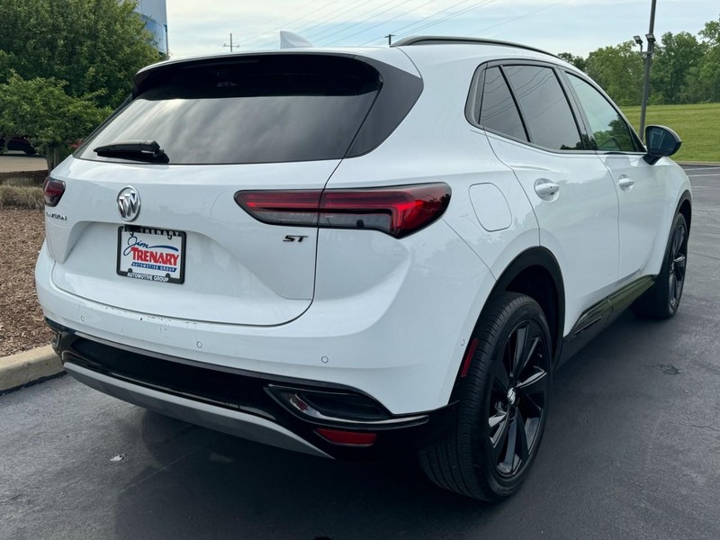 2022 Buick Envision Essence photo