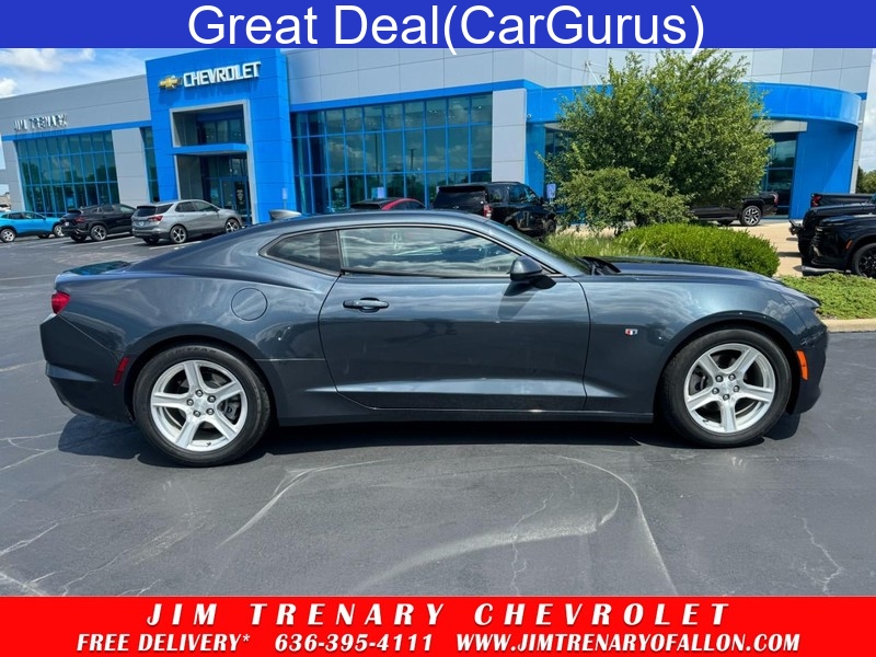 Used 2023 Chevrolet Camaro 1LT with VIN 1G1FB1RX4P0140422 for sale in O'fallon, MO