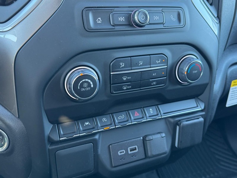 Chevrolet Silverado 1500 Vehicle Image 13