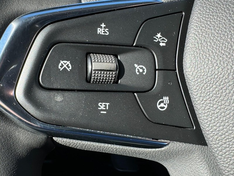 Chevrolet TrailBlazer Vehicle Image 10