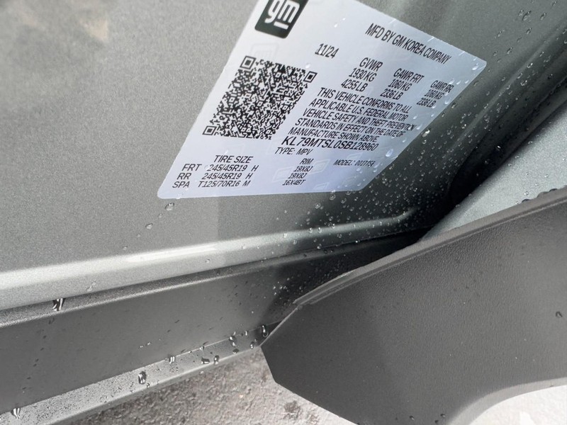 Chevrolet TrailBlazer Vehicle Image 16