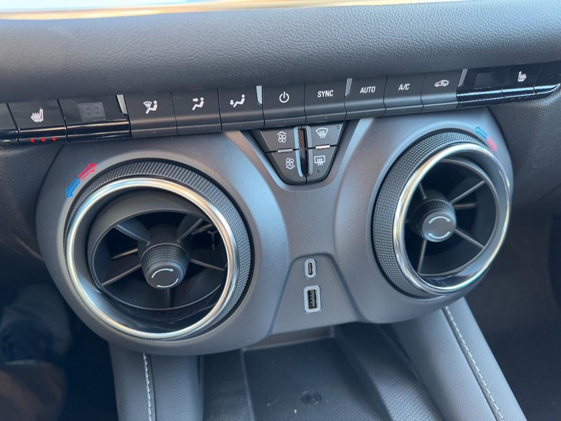 Chevrolet Blazer Vehicle Image 13