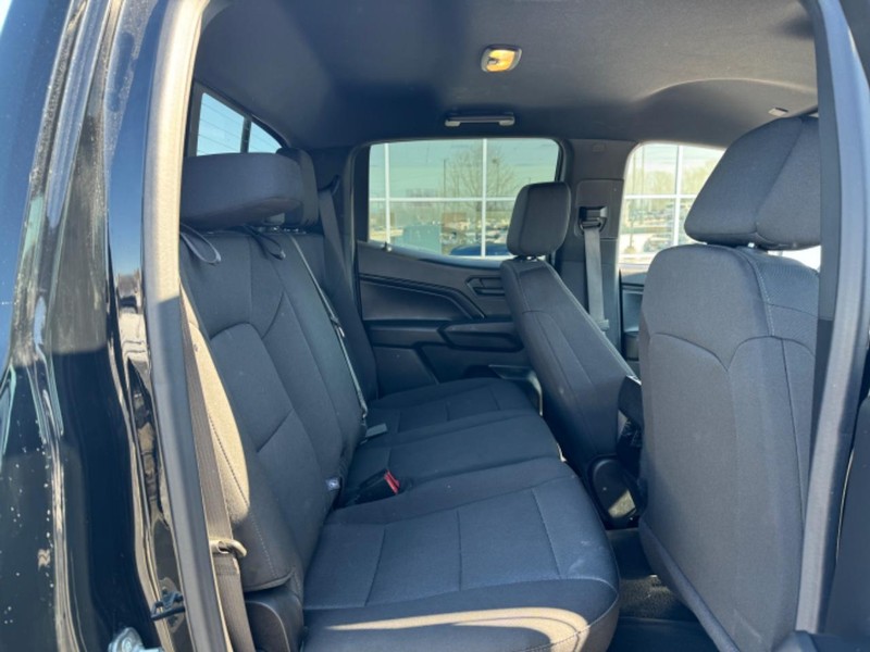 Chevrolet Colorado Vehicle Image 11