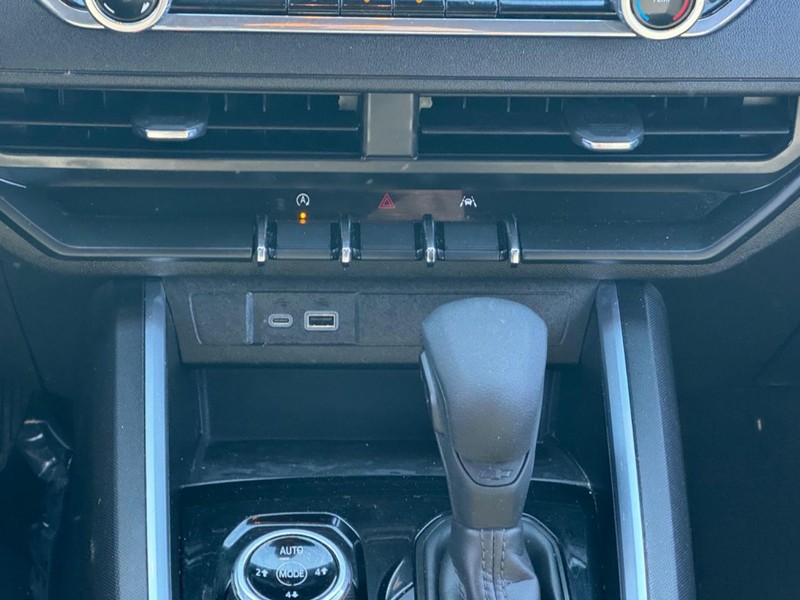 Chevrolet Colorado Vehicle Image 16