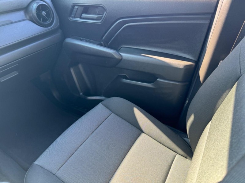 Chevrolet Colorado Vehicle Image 19