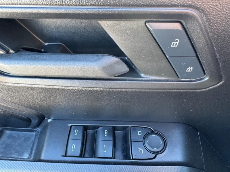 Chevrolet Colorado Vehicle Image 21