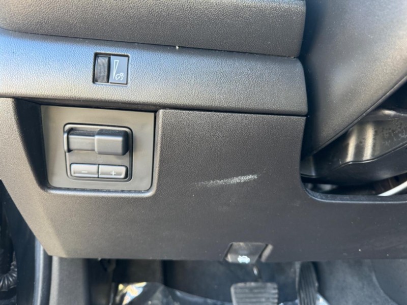 Chevrolet Colorado Vehicle Image 25
