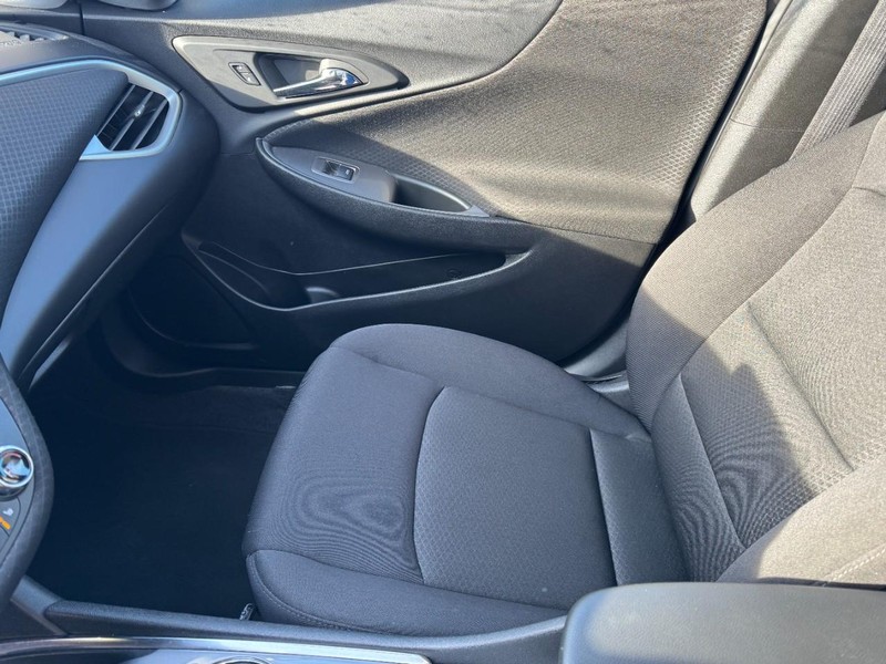 Chevrolet Malibu Vehicle Image 13