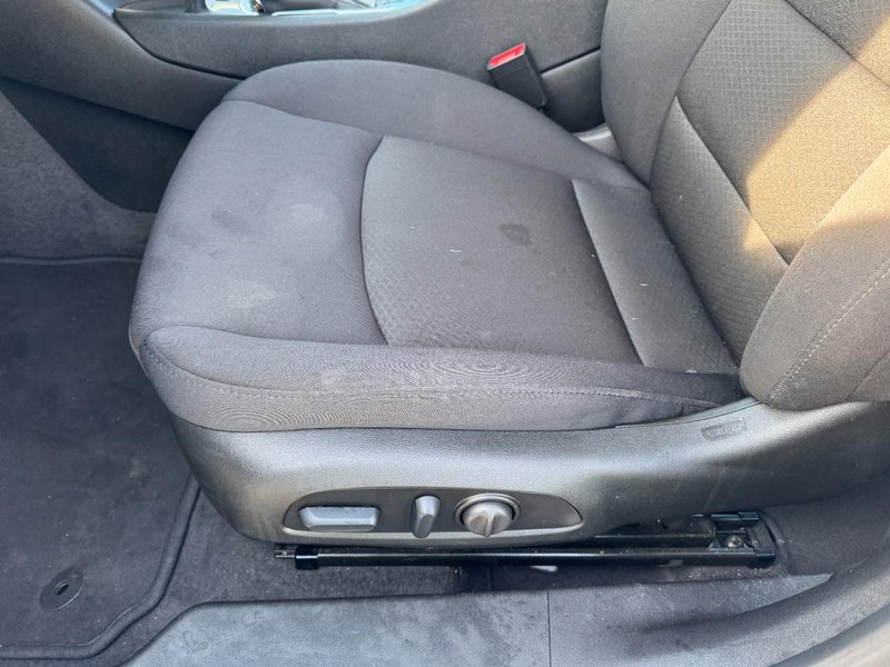 Chevrolet Malibu Vehicle Image 14