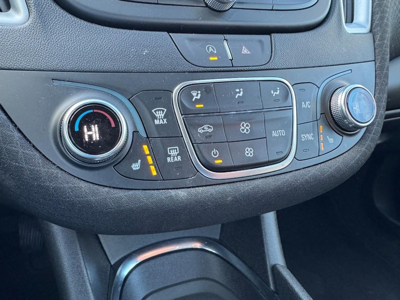 Chevrolet Malibu Vehicle Image 18