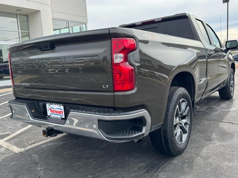 Chevrolet Silverado 1500 Vehicle Image 03