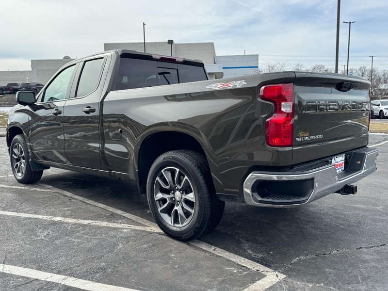 Chevrolet Silverado 1500 Vehicle Image 05