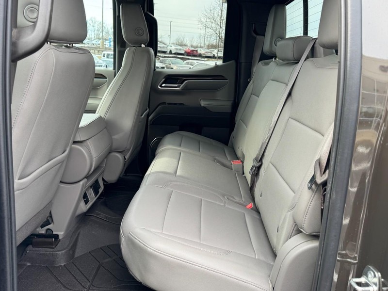 Chevrolet Silverado 1500 Vehicle Image 10