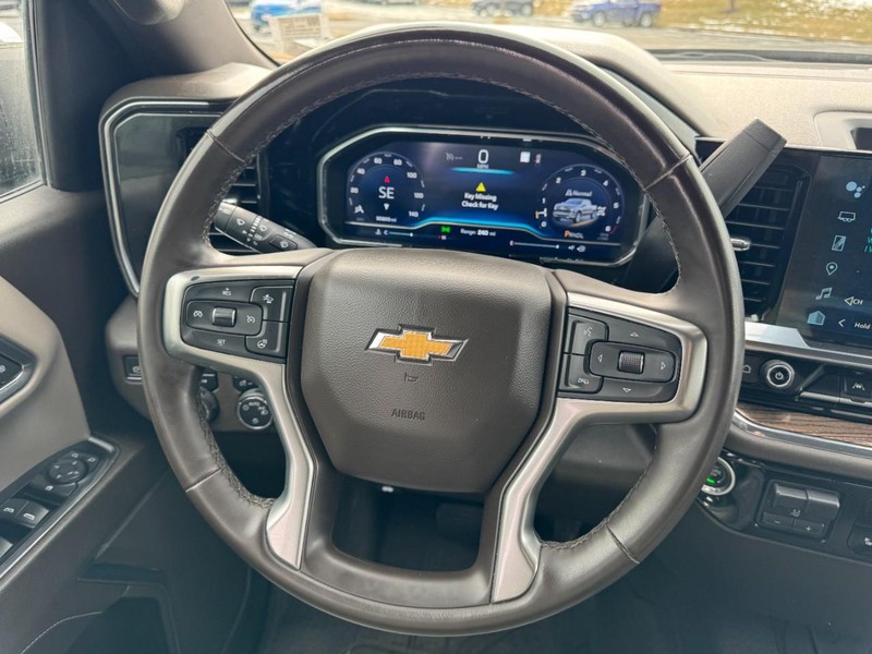 Chevrolet Silverado 1500 Vehicle Image 12