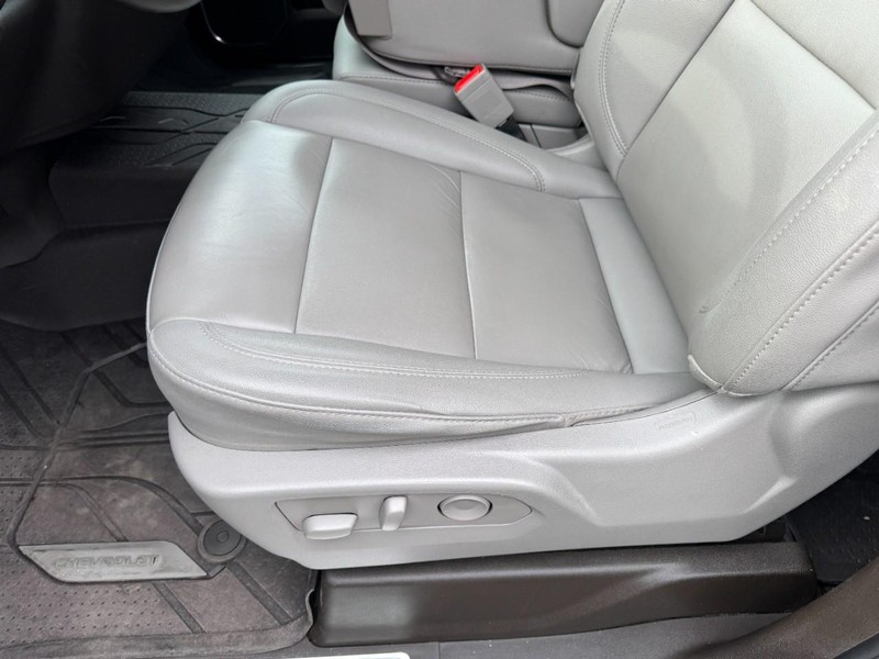 Chevrolet Silverado 1500 Vehicle Image 14