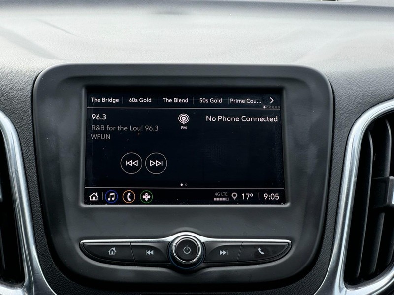 Chevrolet Equinox Vehicle Image 12