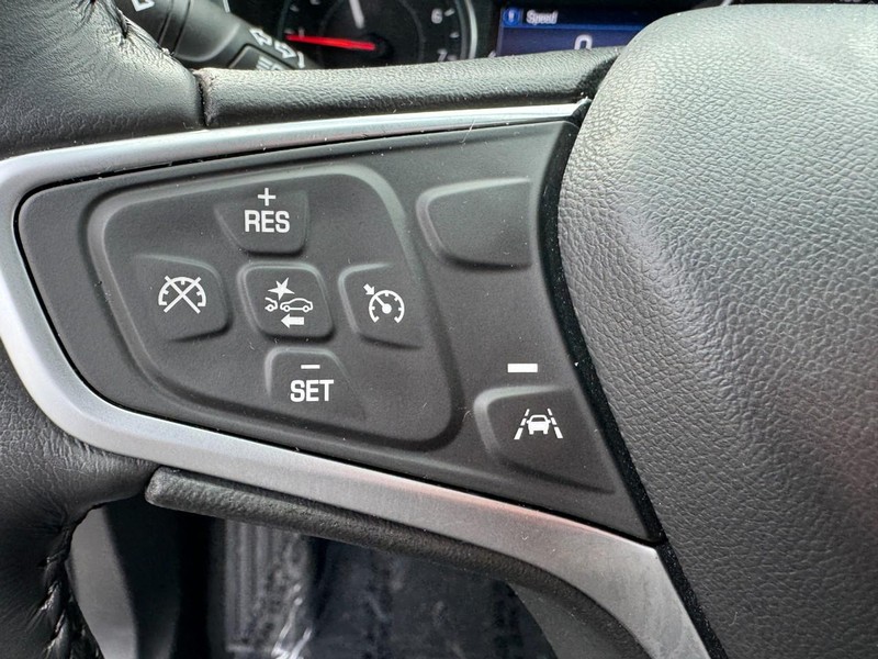 Chevrolet Equinox Vehicle Image 22