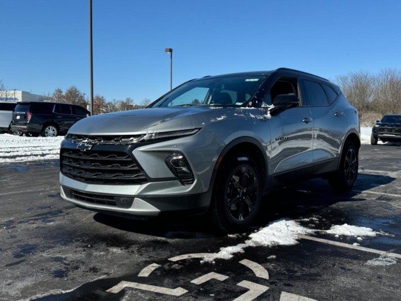 Chevrolet Blazer Vehicle Image 09