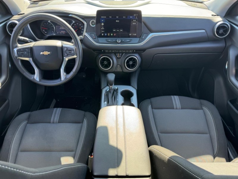 Chevrolet Blazer Vehicle Image 13