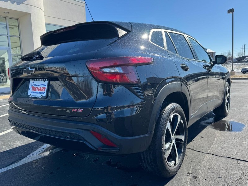 Chevrolet Trax Vehicle Image 03