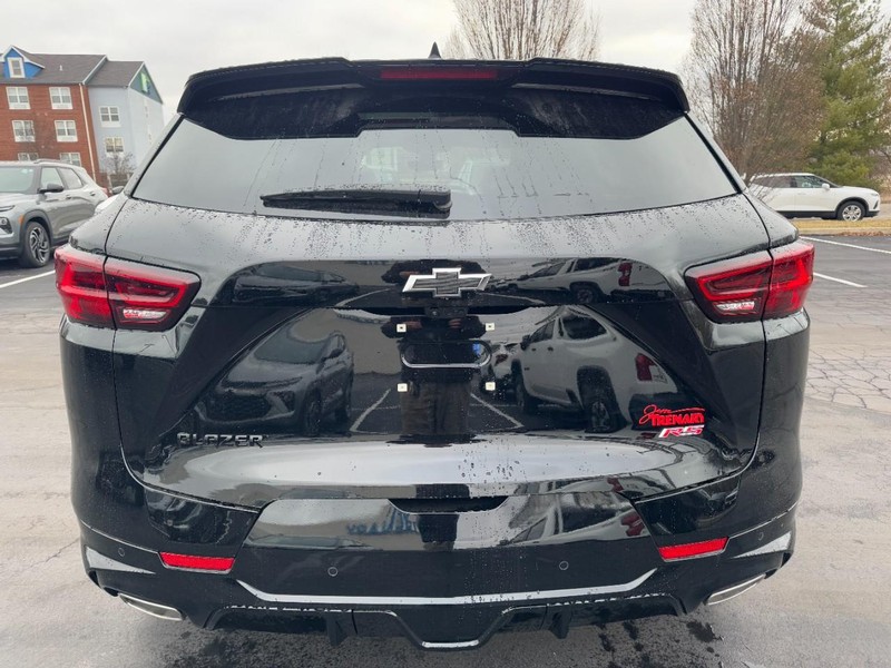 Chevrolet Blazer Vehicle Image 04