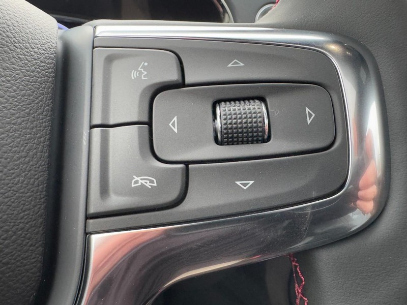 Chevrolet Blazer Vehicle Image 12