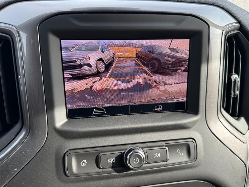 Chevrolet Silverado 1500 Vehicle Image 16