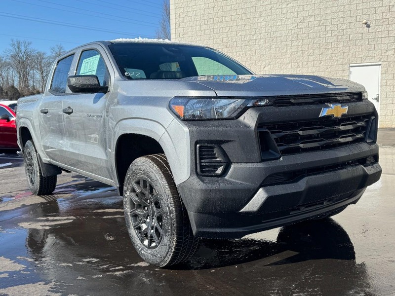 Chevrolet Colorado Vehicle Image 02