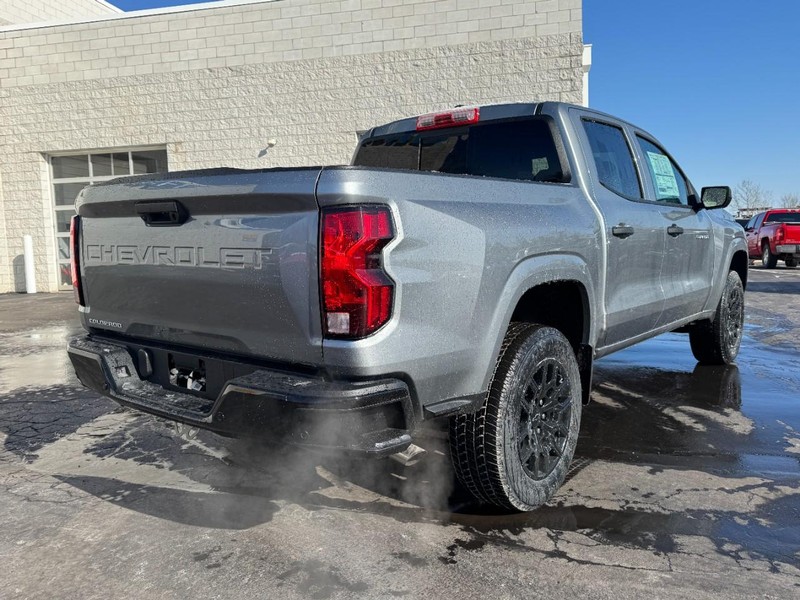 Chevrolet Colorado Vehicle Image 03