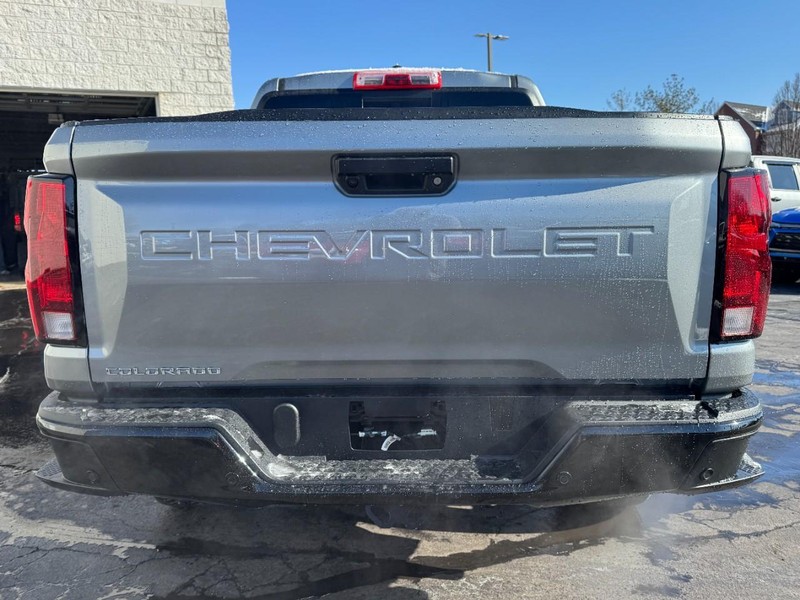 Chevrolet Colorado Vehicle Image 04