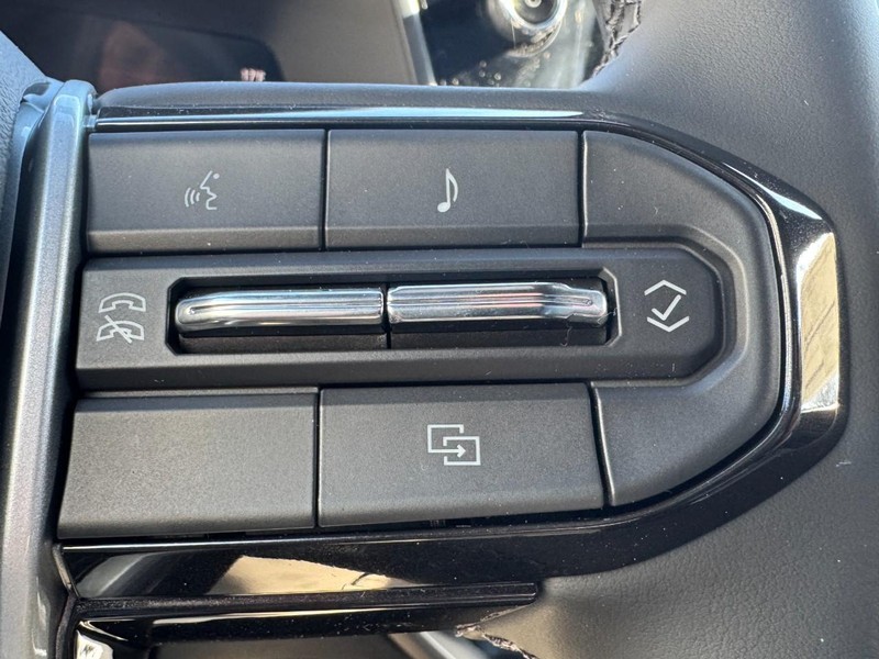 Chevrolet Colorado Vehicle Image 08