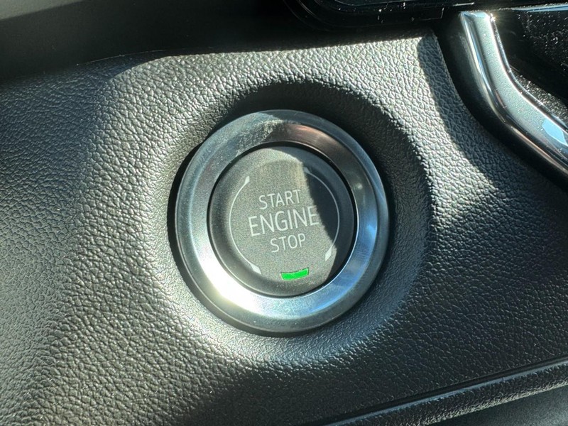 Chevrolet Colorado Vehicle Image 13