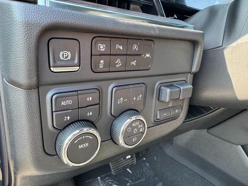 Chevrolet Tahoe Vehicle Image 10