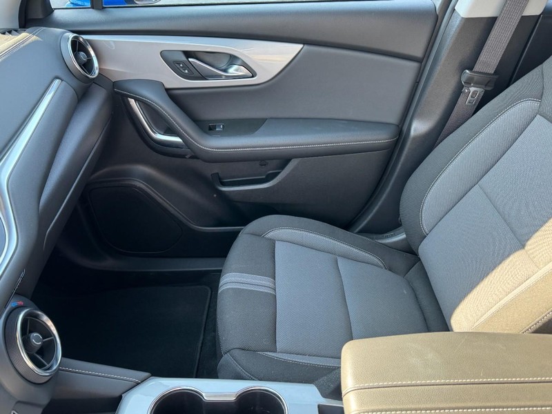 Chevrolet Blazer Vehicle Image 08