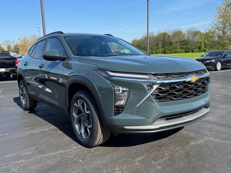 Chevrolet Trax Vehicle Image 02