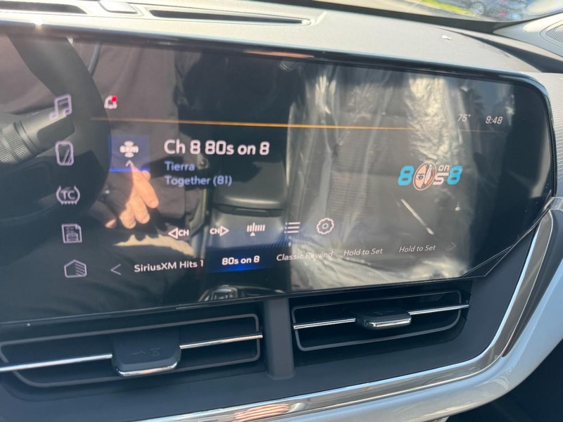 Chevrolet Trax Vehicle Image 13