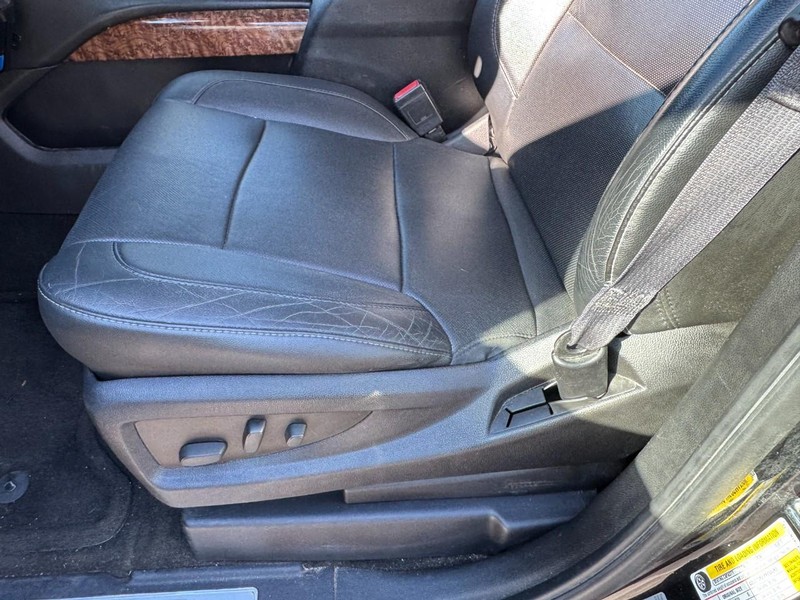 Chevrolet Tahoe Vehicle Image 16