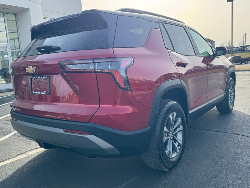 Chevrolet Equinox Vehicle Image 04