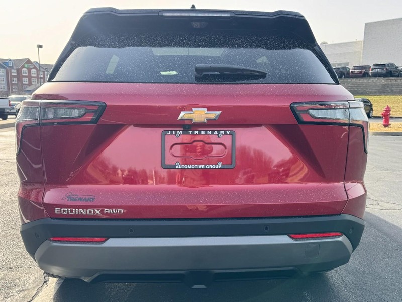 Chevrolet Equinox Vehicle Image 05