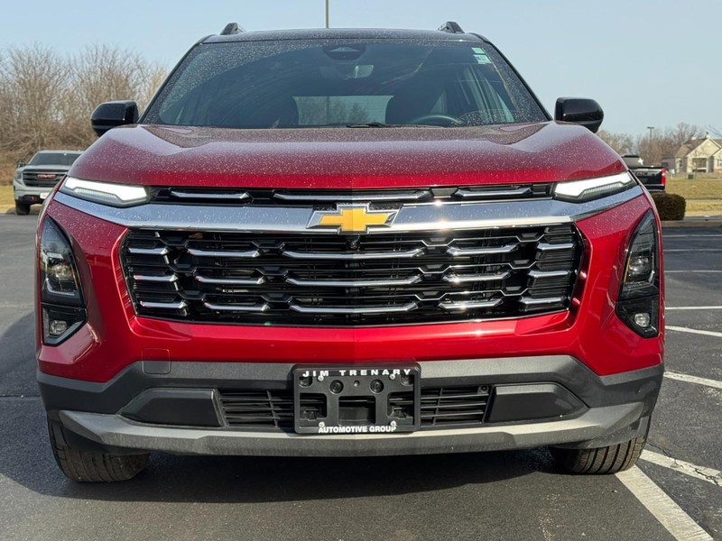 Chevrolet Equinox Vehicle Image 11