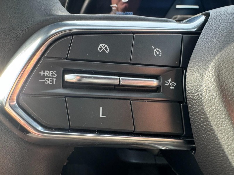 Chevrolet Equinox Vehicle Image 21