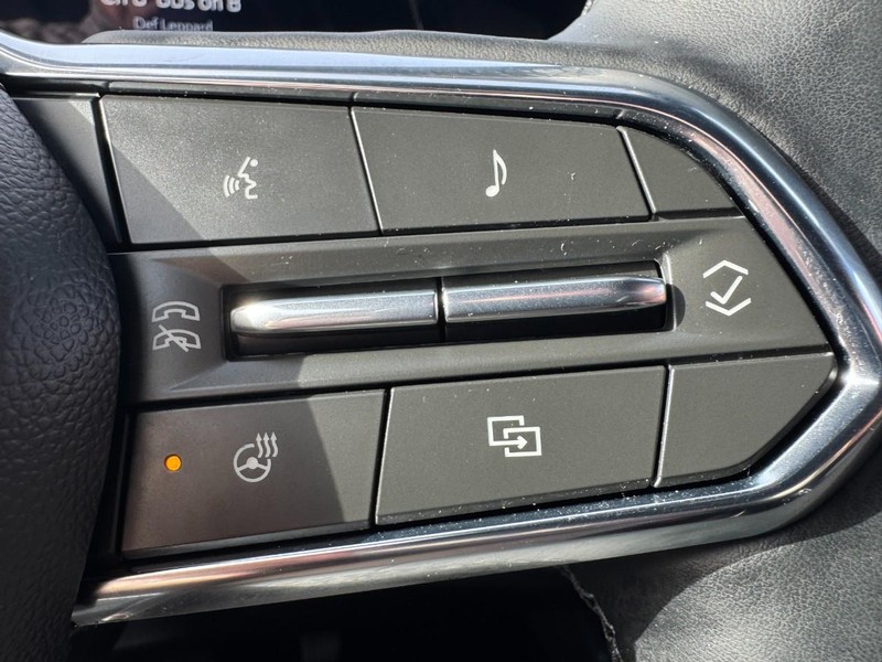 Chevrolet Equinox Vehicle Image 22