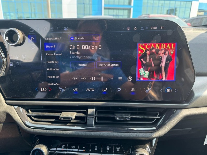 Chevrolet Equinox EV Vehicle Image 14