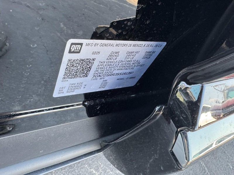 Chevrolet Equinox EV Vehicle Image 17