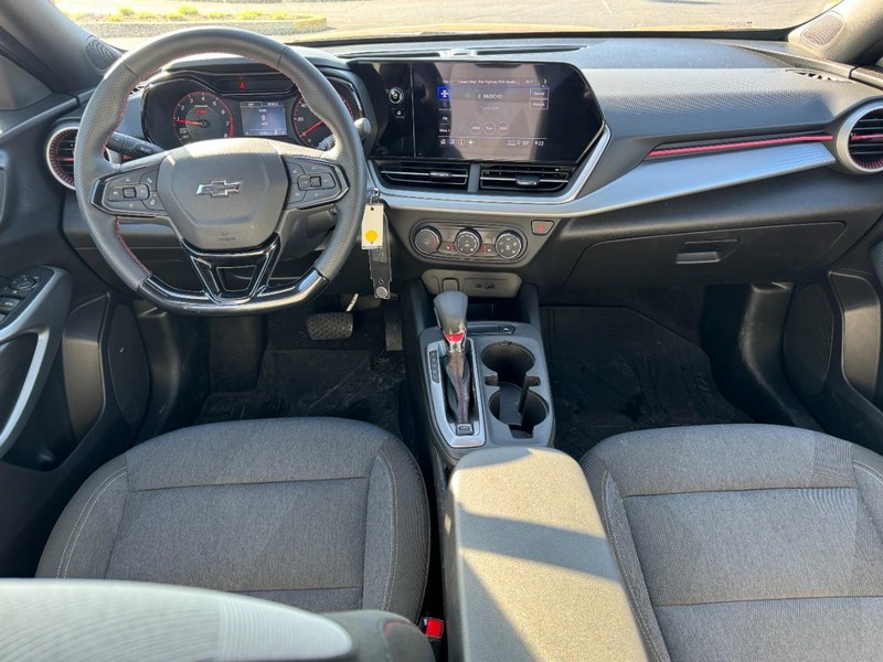 Chevrolet Trax Vehicle Image 11